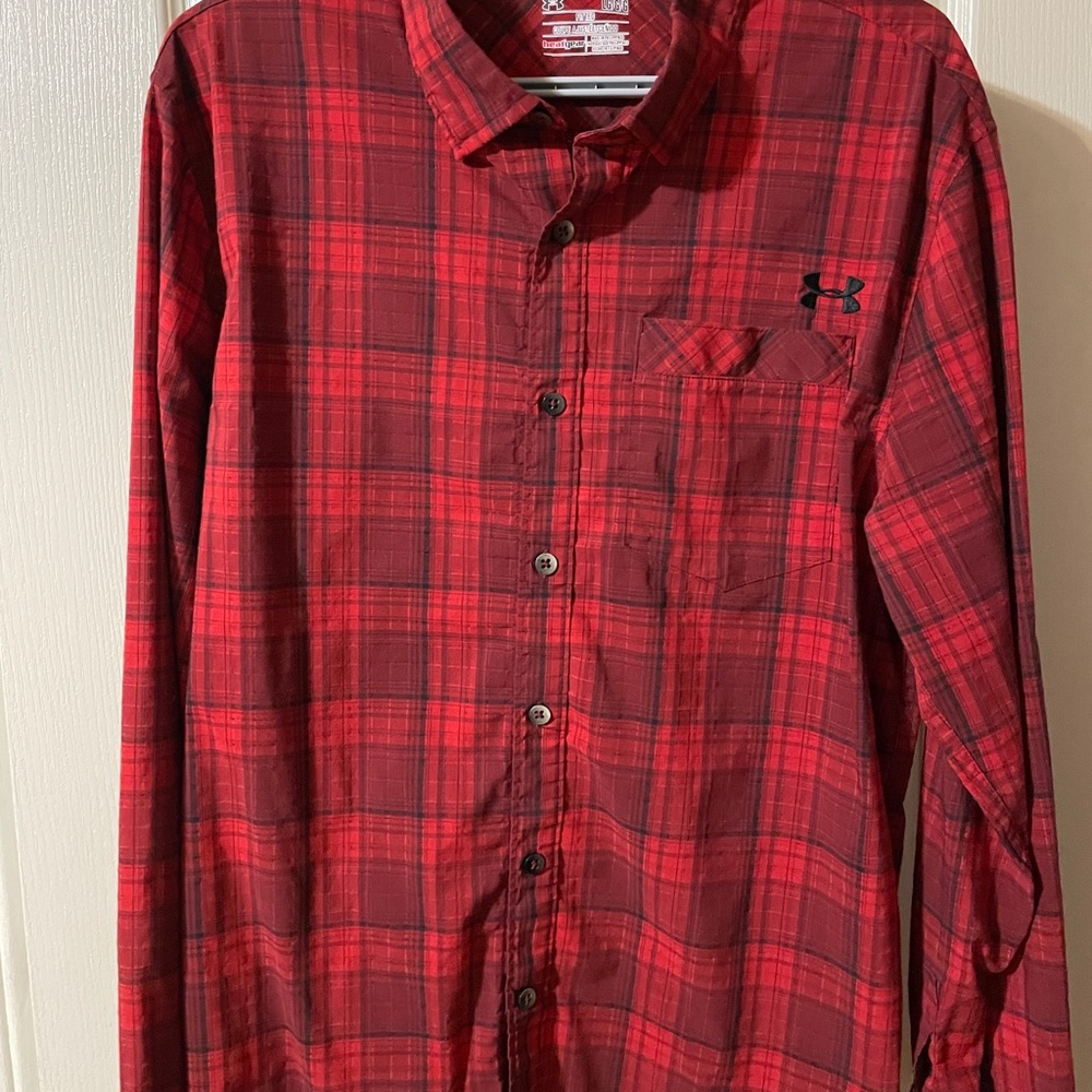 Under Armour heat gear button up shirt - Men’s size large